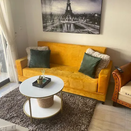 Inaya Apartment *